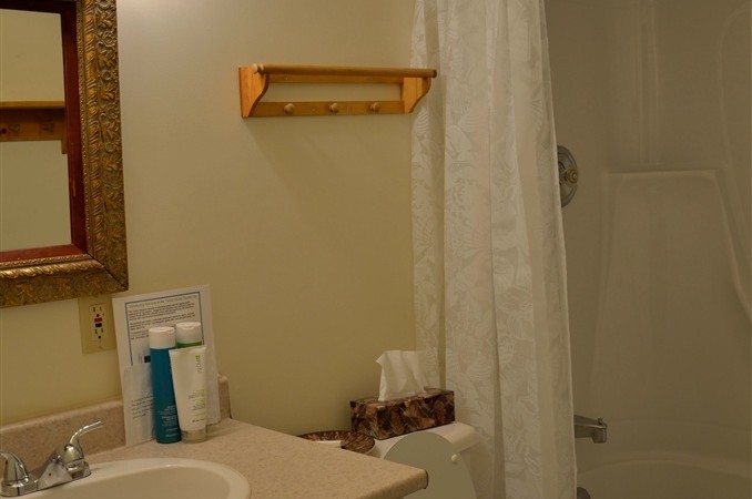 Ensuite washrooms in Queen or Family Rooms are three piece with bath/shower